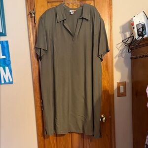Avenue Olive Green Short-Sleeve Dress